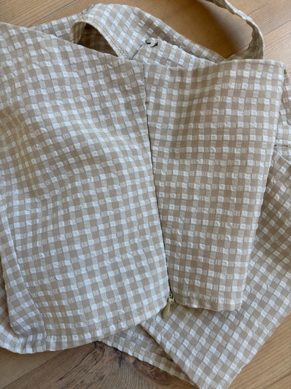 Lulus Tan and White Gingham Square-Neck Crop Top - Large - Picture 5 of 10
